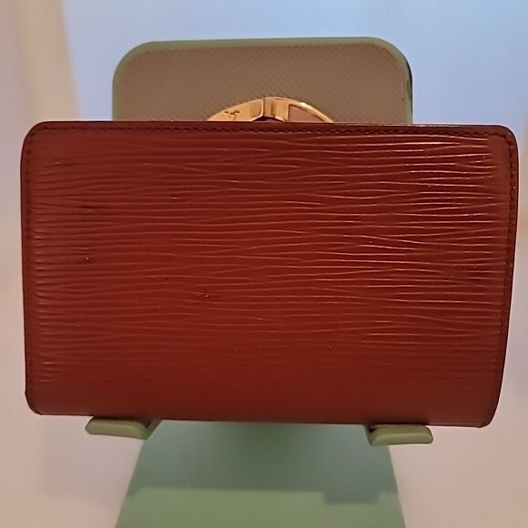 LOUIS VUITTON Porte Monet Bier Viennois Epi Leather Brown Kiss Lock Wallet GUC - Picture 7 of 16